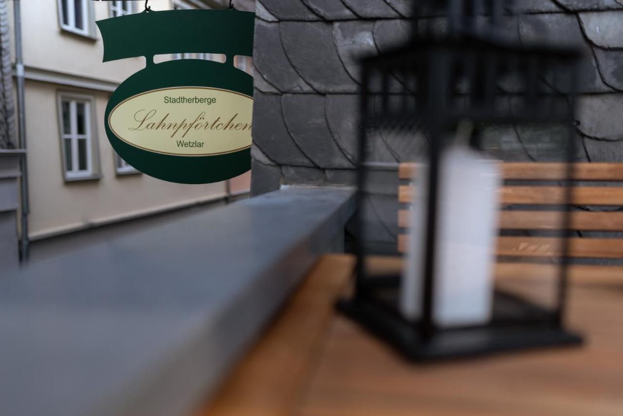 Boutique-Hotel Stadtherberge Вецлар Экстерьер фото