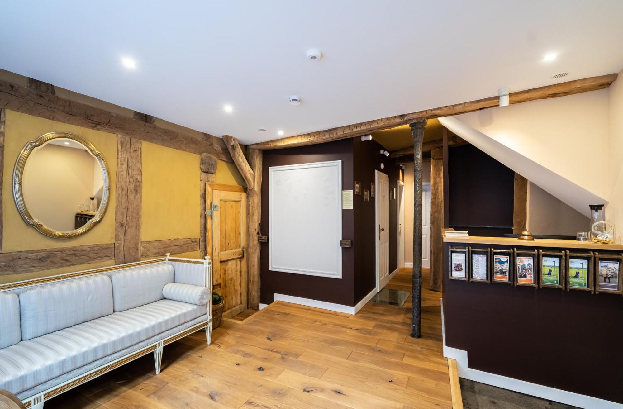 Boutique-Hotel Stadtherberge Вецлар Экстерьер фото